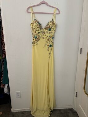 Mac Duggal Size 2 Yellow Beaded Gown Formal Prom Wedding Guest